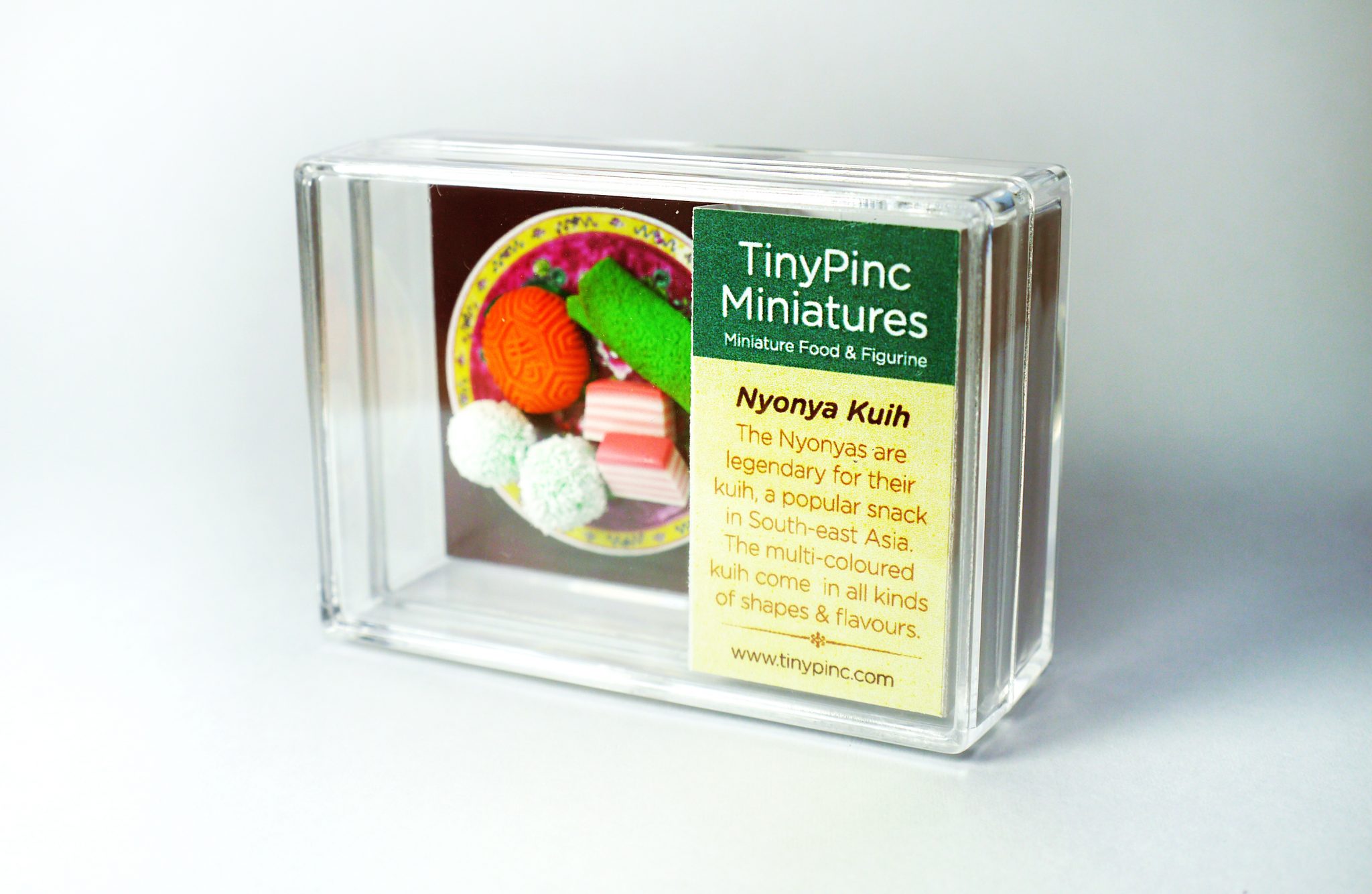 Nyonya Kuih Magnet Box TinyPinc Miniatures Nyonya Kuih Magnet Box TinyPinc Miniatures